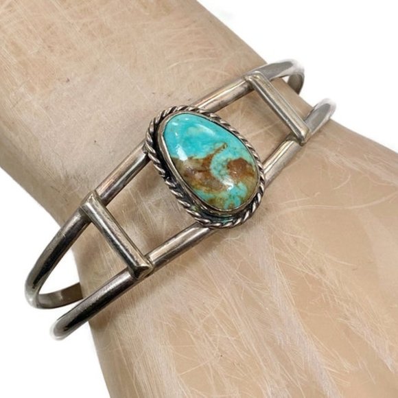 Turquoise Cuff, Sterling Silver, Vintage Bracelet, Small Wrist, 1970s, 70s, Boho - Picture 3 of 7